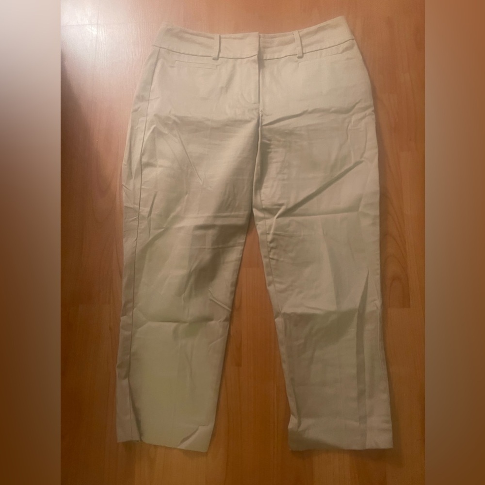Ann Taylor Loft pants women’s size 6 curvy capri chino tan dressy